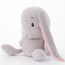 Lade das Bild in den Galerie-Viewer, Kuscheltierliebe: Flauschig weicher Hase
